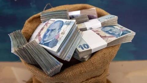 Bankalar faiz yarışında: İşte 1 milyon liraya bankaların verdiği aylık faiz oranları ve kazançları 17